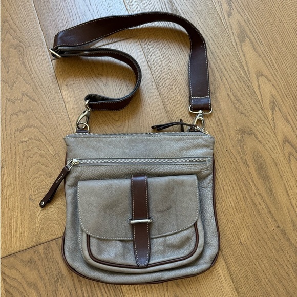 Roots Side Saddle Crossbody Bag - Gray & Tribe Leather - EUC - Picture 1 of 11